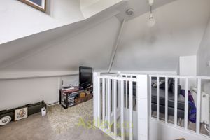 attic bed- click for photo gallery